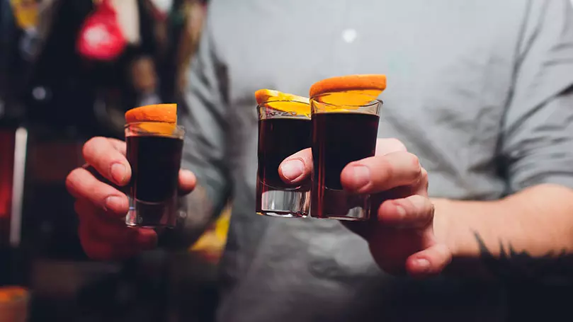 Wann spricht man von Rauschtrinken? Was ist eigentlich BingeDrinking